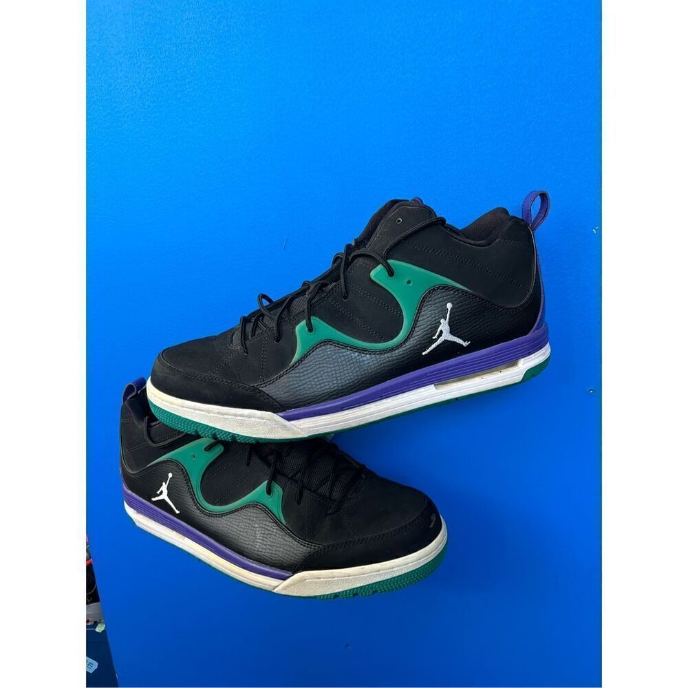 Jordan Flight TR'97 MID 574417-008 Men's Size 13 Black/White/Grape Ice/Emerald
